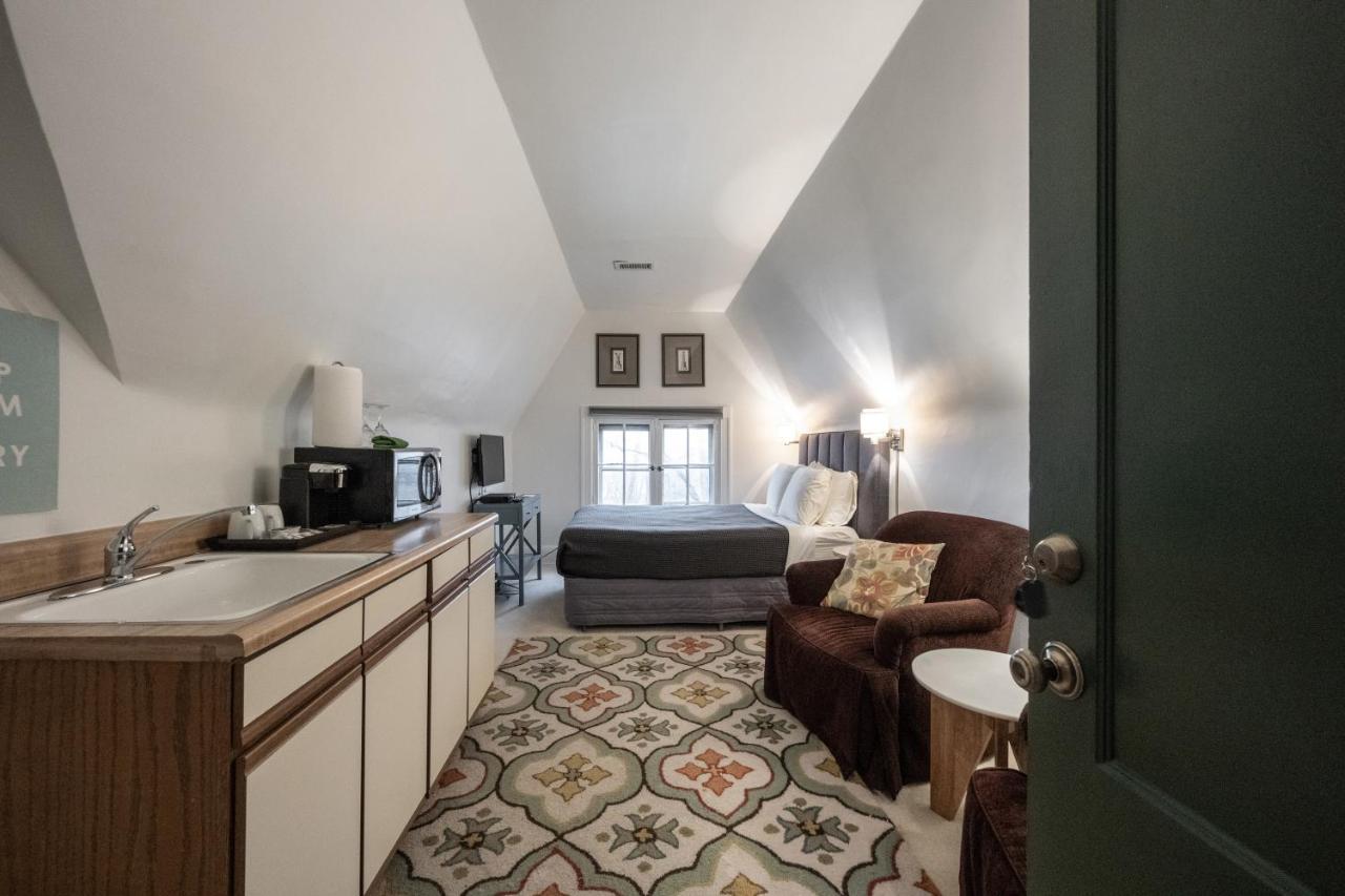 Stone Soup Inn Indianapolis