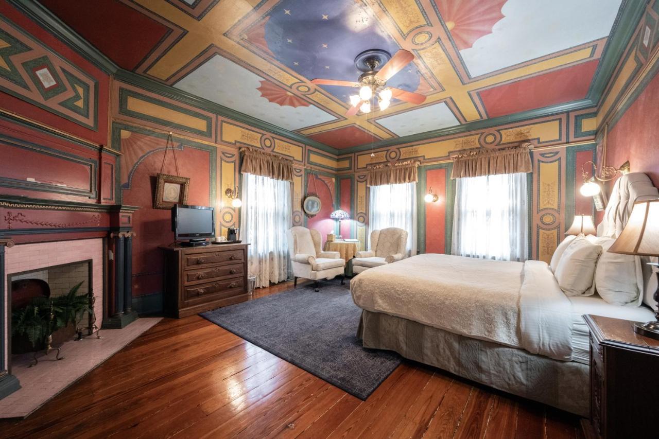 Stone Soup Inn Indianapolis